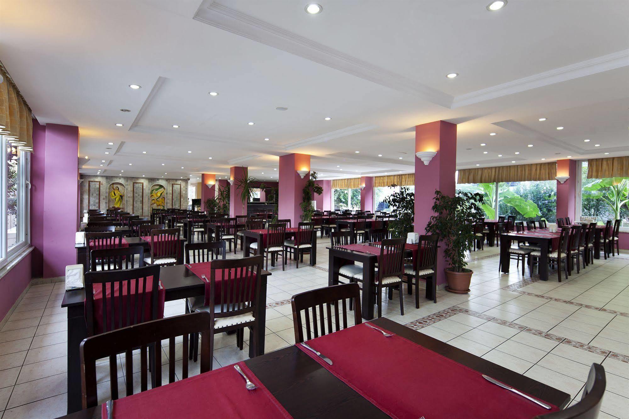 Larissa Garden Hotel Kemer Eksteriør billede